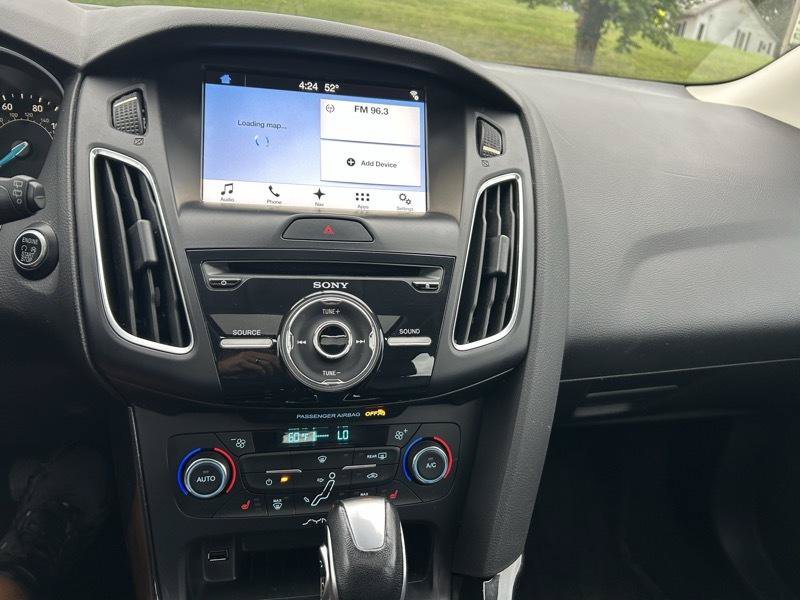 Used 2017 Ford Focus Titanium FWD image 14