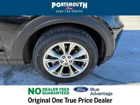 Used 2022 Ford Explorer XLT w/ Equipment Group 202A image 37