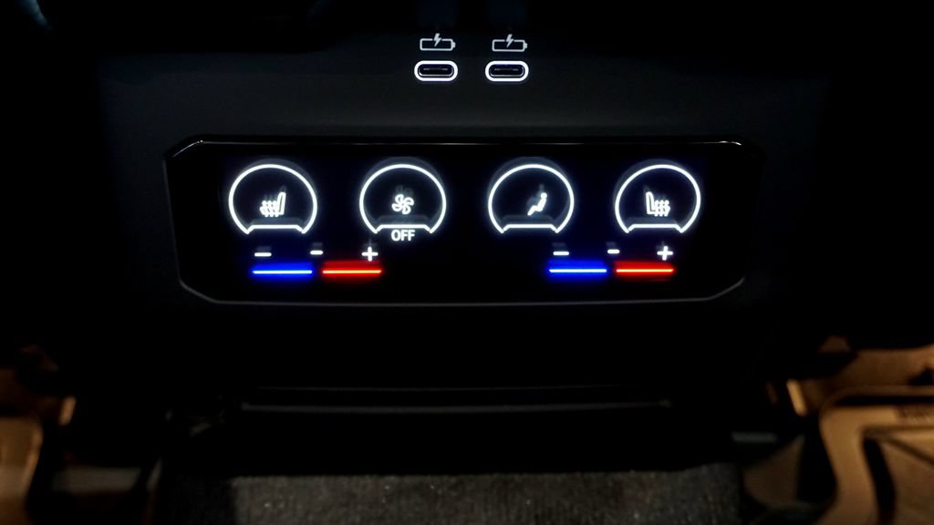 New 2027 BMW M5 Touring AWD/4WD image 16