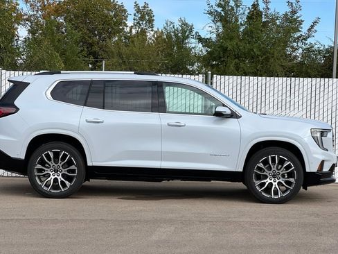 New 2026 GMC Acadia Denali Ultimate image 3