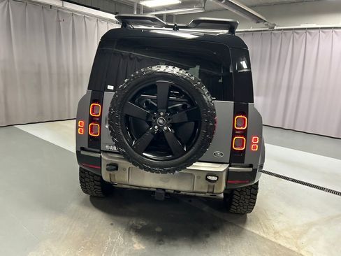 Used 2023 Land Rover Defender 90 X image 6