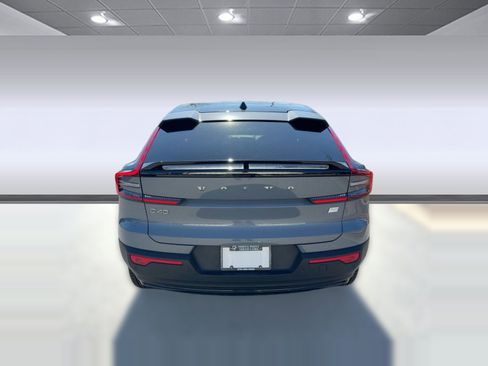 Certified 2023 Volvo C40 P8 Recharge Ultimate w/ Protection Package Premier image 10