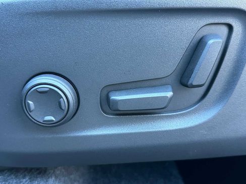 New 2026 Volvo XC40 B5 Ultra w/ Climate Package image 22