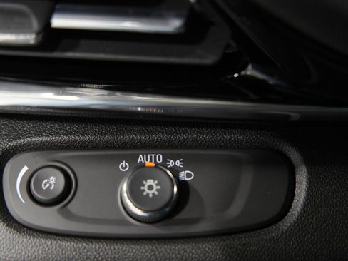 New 2026 Buick Envista Sport Touring w/ Convenience I Package FWD image 28