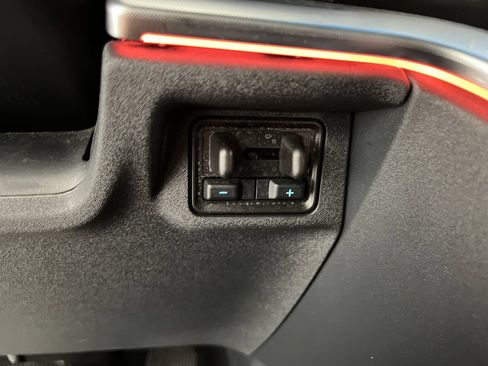 Used 2025 Ford Expedition Tremor AWD/4WD image 68