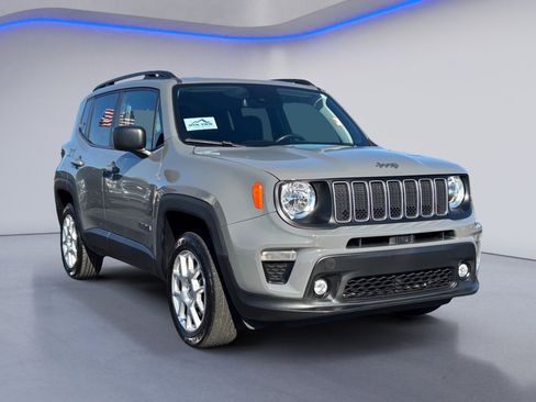 Used 2022 Jeep Renegade Latitude w/ Convenience Group image 8