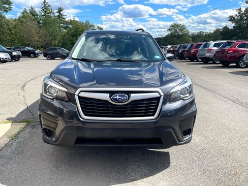 Used 2019 Subaru Forester Premium image 2