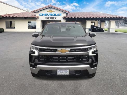 Used 2023 Chevrolet Silverado 1500 LT AWD/4WD image 3