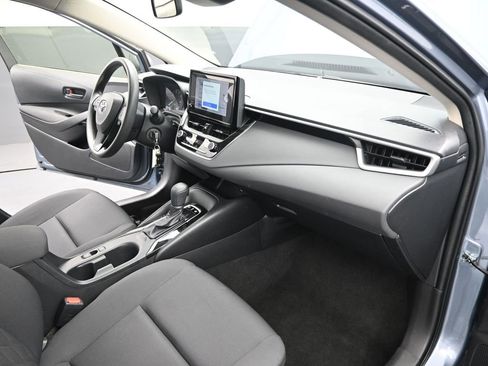 Used 2025 Toyota Corolla LE image 24