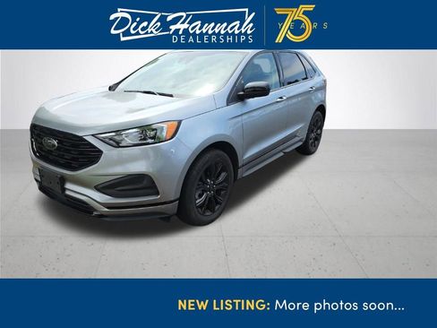 Used 2024 Ford Edge SE w/ Black Appearance Package AWD/4WD image 1