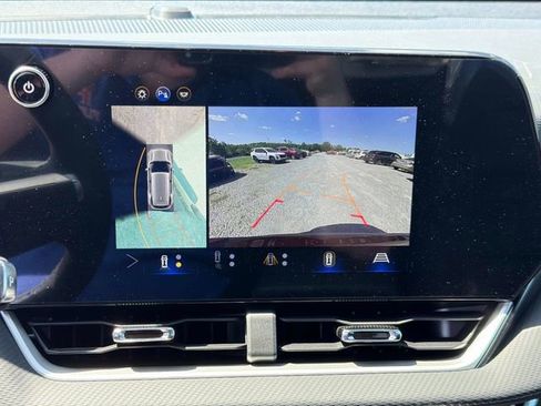New 2026 Chevrolet Equinox LT FWD image 28