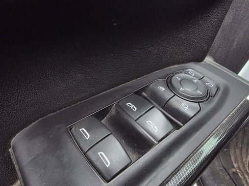 Used 2021 GMC Sierra 1500 AT4 w/ AT4 Premium Package image 11