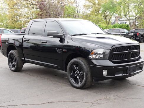 Used 2023 RAM 1500 Classic SLT w/ Electronics Convenience Group AWD/4WD image 4