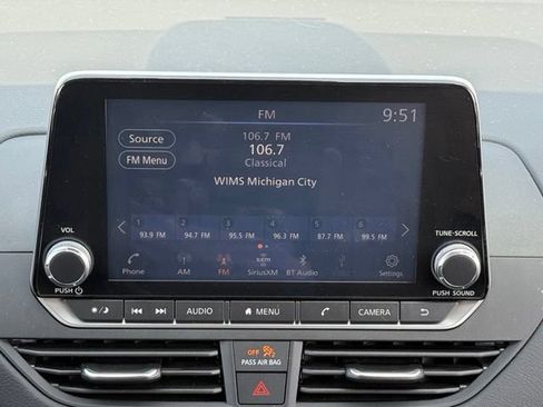 Used 2020 Nissan Altima 2.5 SR FWD image 16