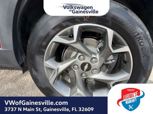Used 2025 Chevrolet Trax LT w/ LT Convenience Package FWD image 27