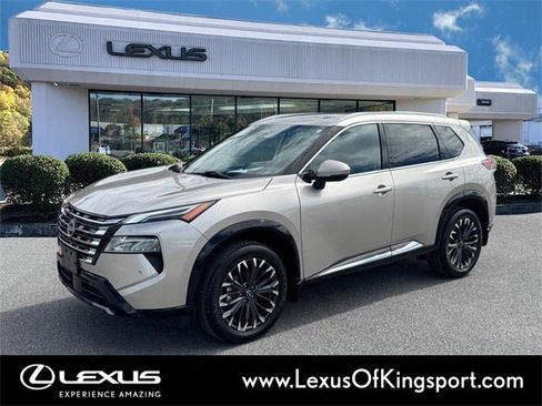 Used 2024 Nissan Rogue Platinum w/ Platinum Premium Package image 1