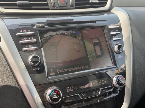 Used 2023 Nissan Murano SL AWD/4WD image 35