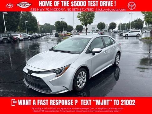 Used 2024 Toyota Corolla LE FWD image 1