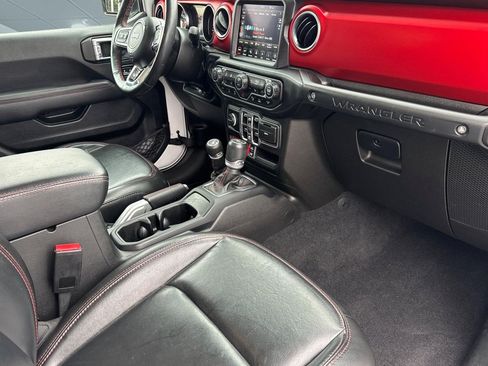 Used 2022 Jeep Wrangler Unlimited Rubicon w/ Steel Bumper Group AWD/4WD image 32