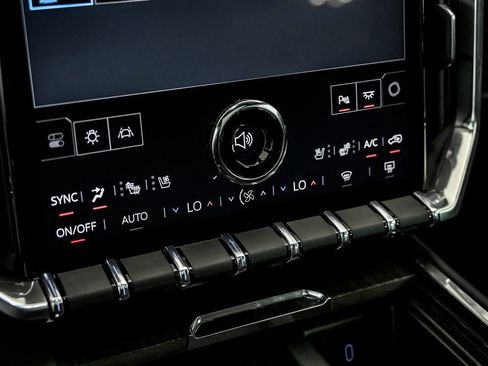 New 2026 GMC Acadia Denali image 17