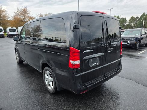 Used 2020 Mercedes-Benz Metris Passenger image 3