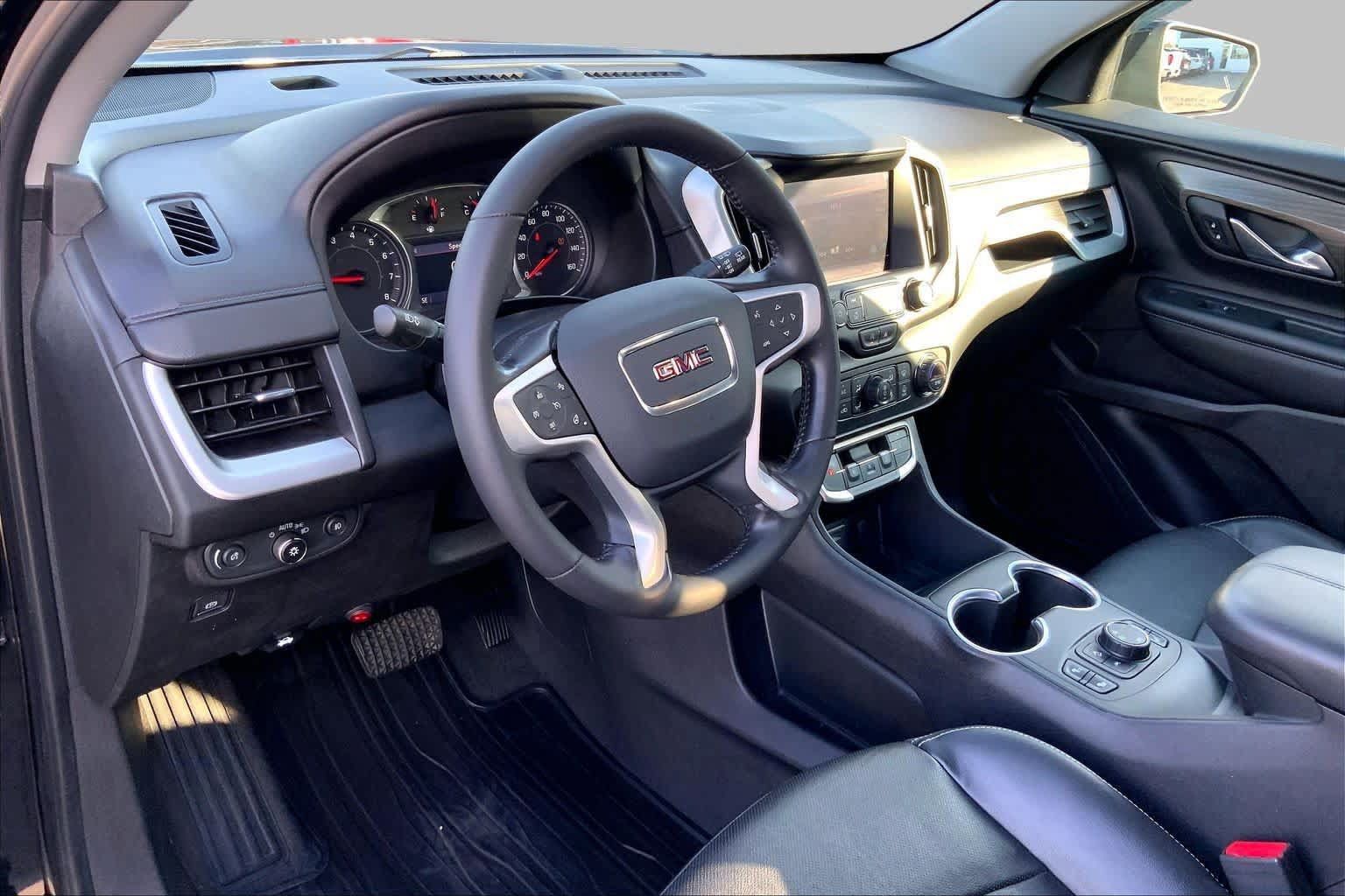Used 2022 GMC Terrain SLT AWD/4WD image 17