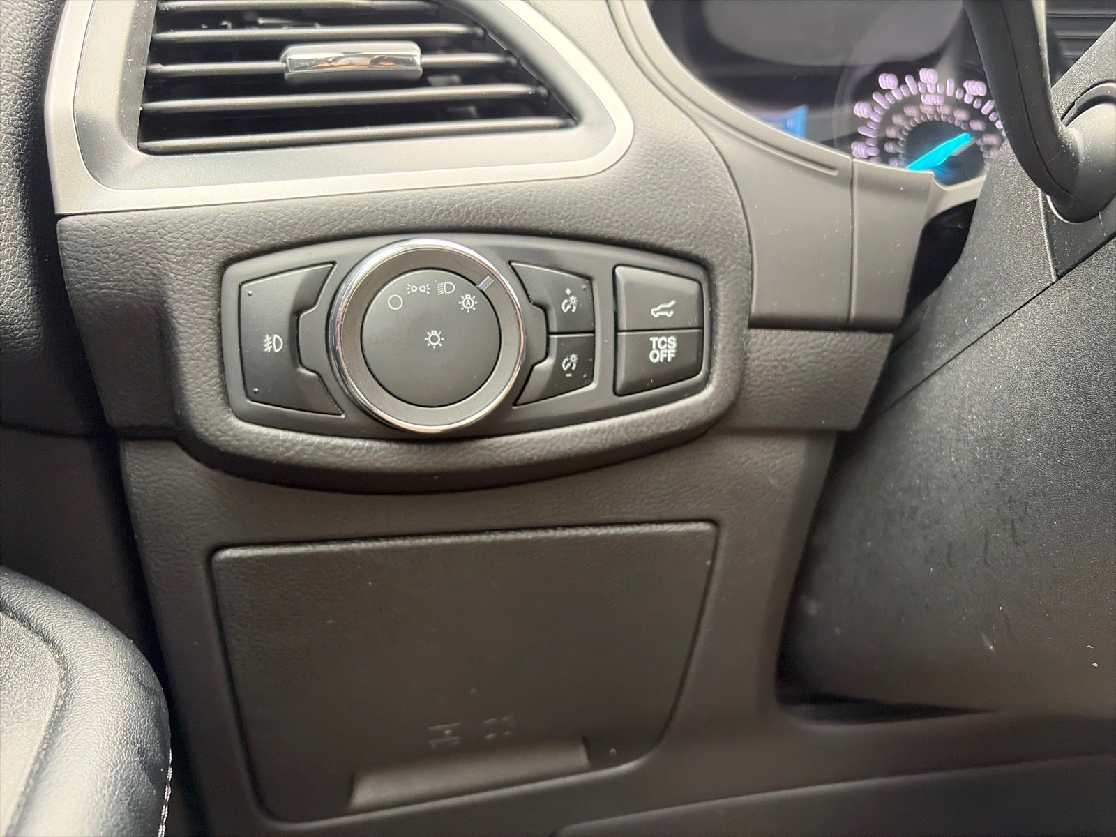 Used 2024 Ford Edge SEL w/ Convenience Package AWD/4WD image 25