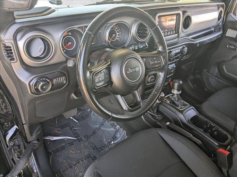 Used 2022 Jeep Wrangler Sport AWD/4WD image 10