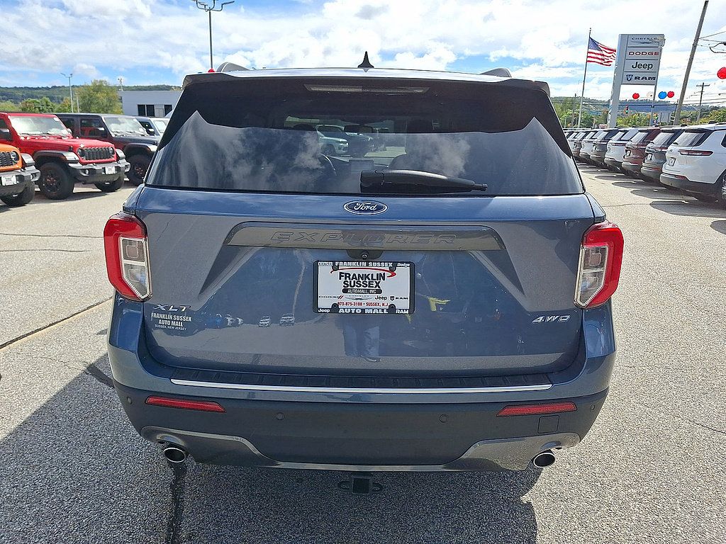 Used 2021 Ford Explorer XLT w/ Equipment Group 202A AWD/4WD image 52
