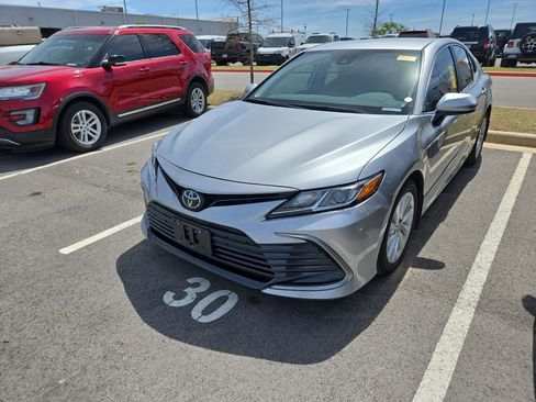 Used 2024 Toyota Camry LE image 1