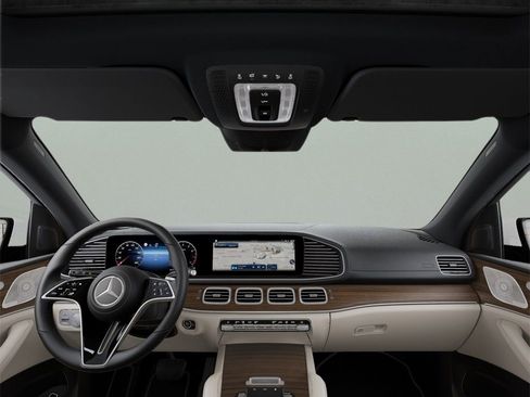 Used 2025 Mercedes-Benz GLS 450 4MATIC image 42