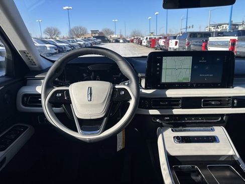 New 2026 Lincoln Aviator Reserve w/ Jet Appearance Package image 17