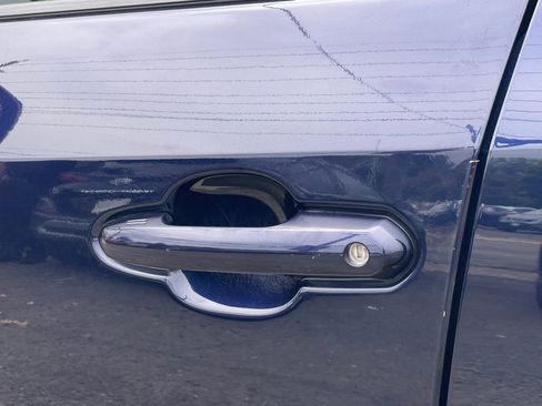 Used 2021 Toyota RAV4 XLE Premium image 28