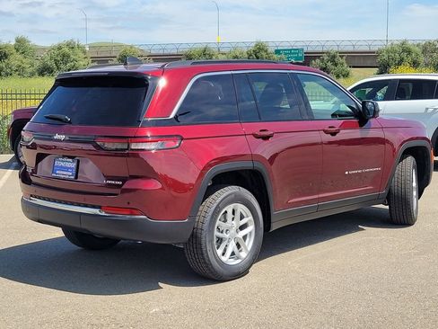 New 2025 Jeep Grand Cherokee Laredo X w/ Luxury Tech Group I image 3