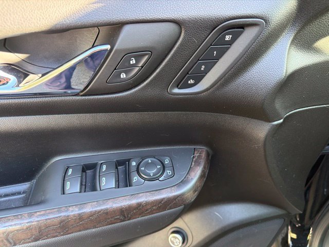 Used 2023 GMC Acadia Denali w/ Black Diamond Edition FWD image 21