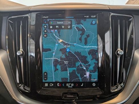 Used 2025 Volvo XC60 B5 Core w/ Protection Package Premier image 20