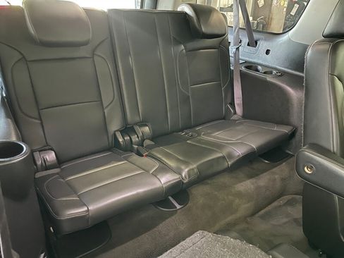 Used 2015 Chevrolet Suburban LTZ AWD/4WD image 21