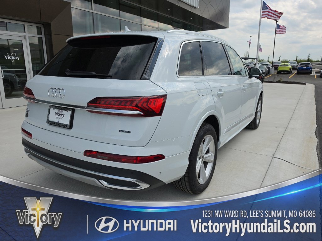 Used 2023 Audi Q7 3.0T Premium AWD/4WD image 5