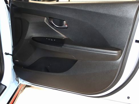 Used 2019 Hyundai Veloster N N w/ Performance Package image 36