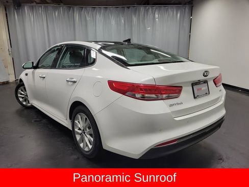 Used 2016 Kia Optima EX w/ Premium Package image 7