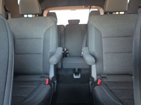 Used 2026 Chevrolet Traverse LT w/ Sun and Wheel Package FWD image 21
