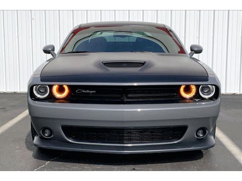 Used 2023 Dodge Challenger R/T w/ T/A Package image 3