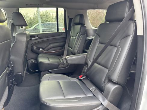 Used 2020 GMC Yukon XL SLT w/ HD Trailering Package image 37