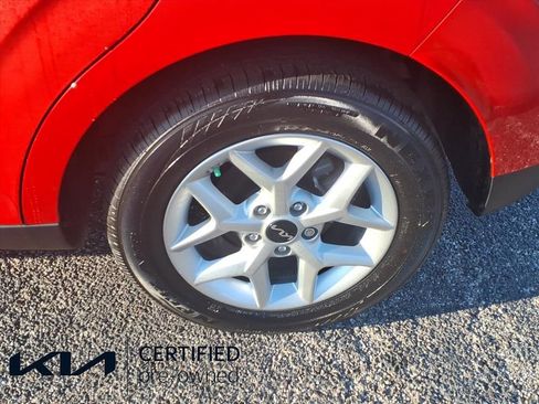 Certified 2025 Kia Soul LX w/ LX Technology Package image 20