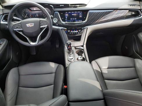 Certified 2023 Cadillac XT6 Premium Luxury image 36