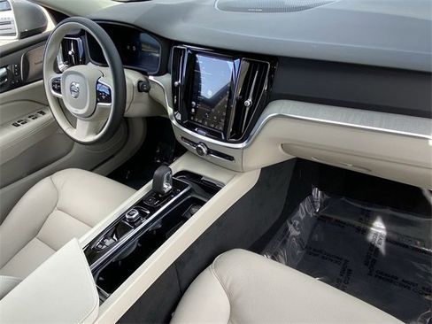 New 2026 Volvo V60 B5 Cross Country Plus w/ Climate Package image 13