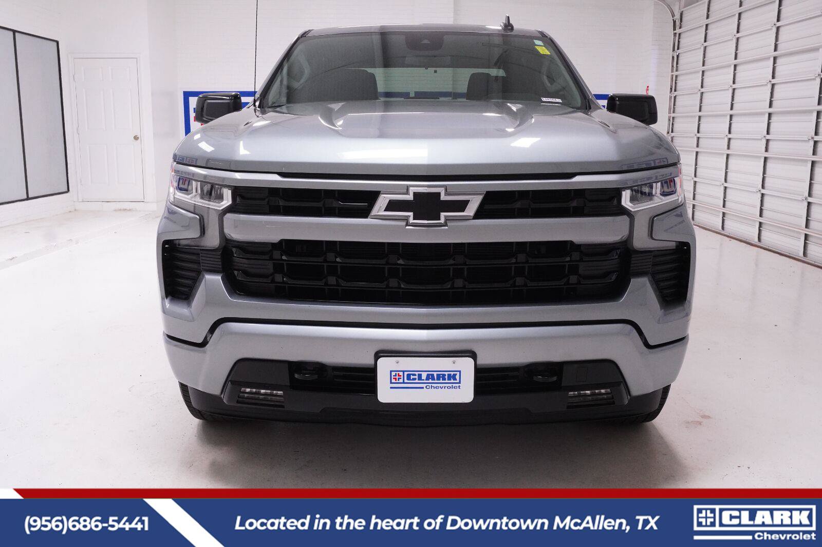 Used 2023 Chevrolet Silverado 1500 RST RWD image 3