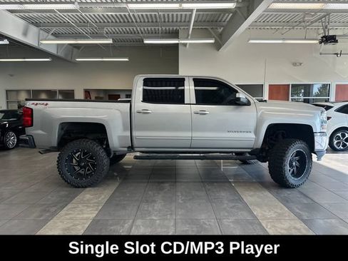 Used 2017 Chevrolet Silverado 1500 LT AWD/4WD image 8