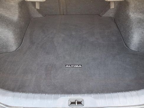 Used 2024 Nissan Altima 2.5 SV image 10