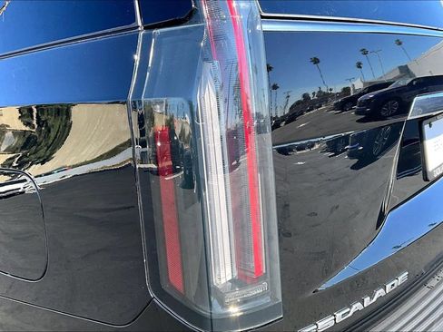 New 2026 Cadillac Escalade ESV 2WD image 15